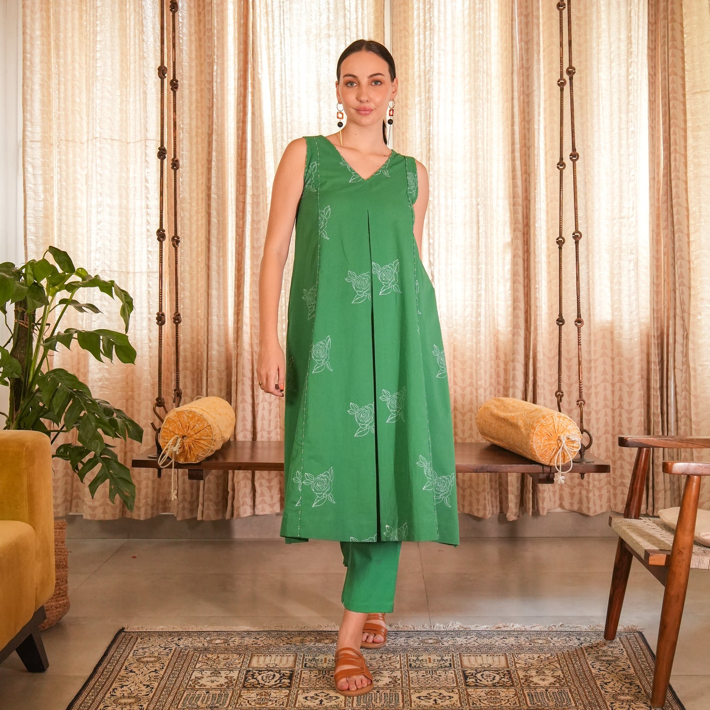 Emerald Green Hand Block Printed Sleeveless V-neck Kurta