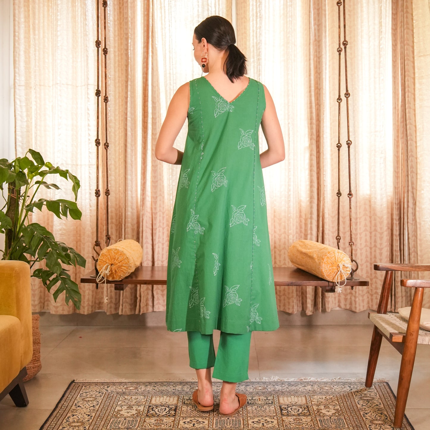 Emerald Green Hand Block Printed Sleeveless V-neck Kurta