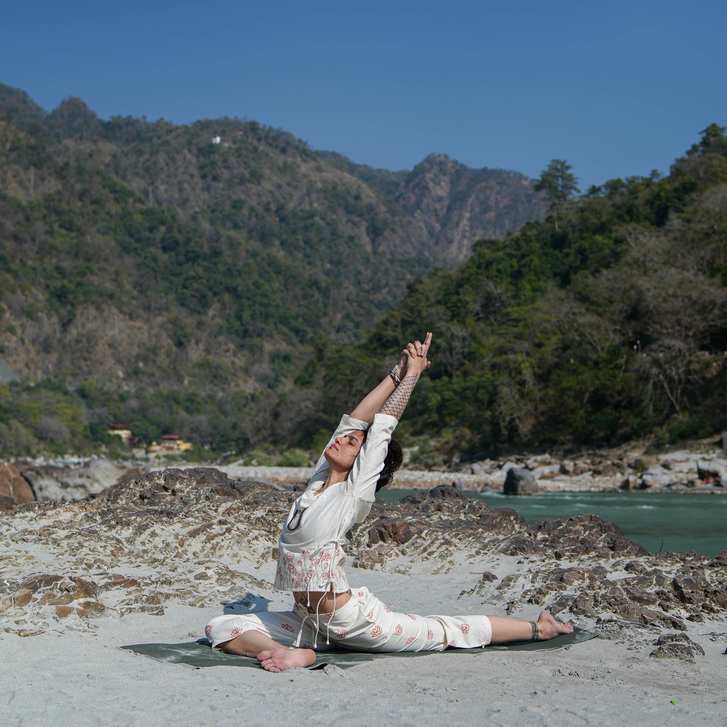 Hand Block Printed Chandra Yoga Set