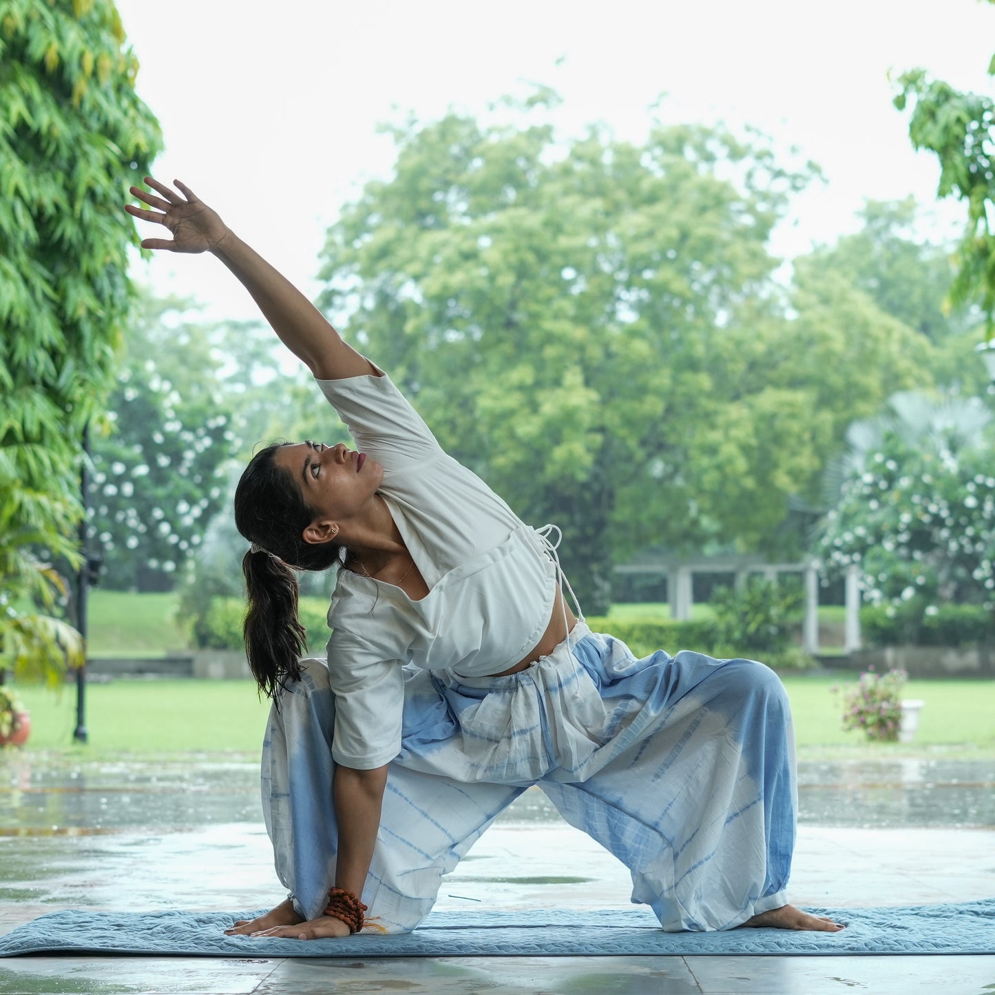 Womens Yoga Pant and Yoga Top Tie and Dye Set blue Yama