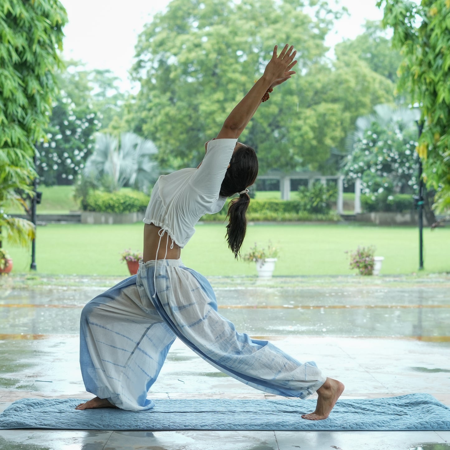 Womens Yoga Pant and Yoga Top Tie and Dye Set blue Yama