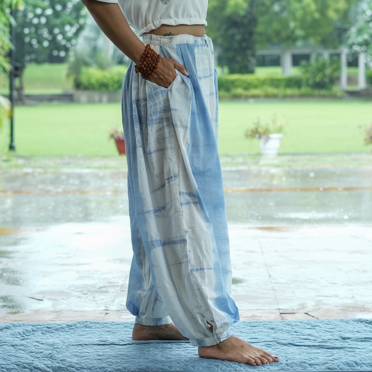 Womens Yoga Pant and Yoga Top Tie and Dye Set blue Yama