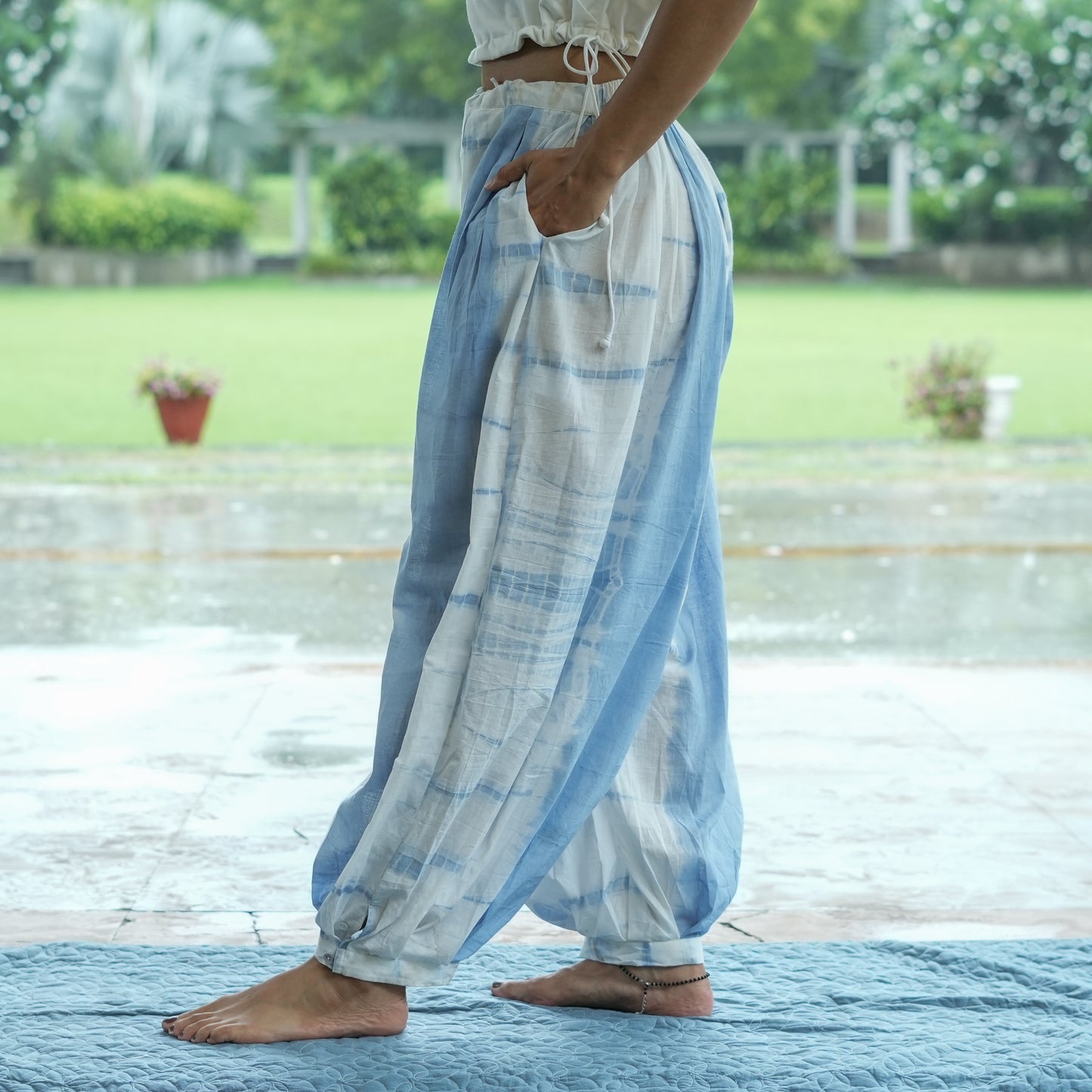 Womens Yoga Pant and Yoga Top Tie and Dye Set blue Yama