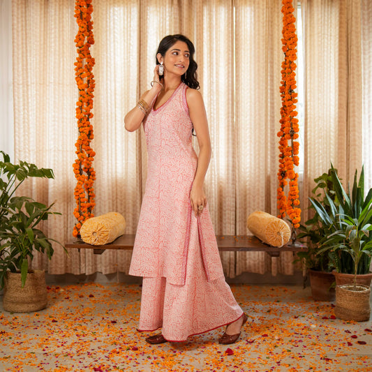Blossom Pink Hand Block Printed Sleevless Kurta With Gota Lace Details and Straight Pants (Set of 2)