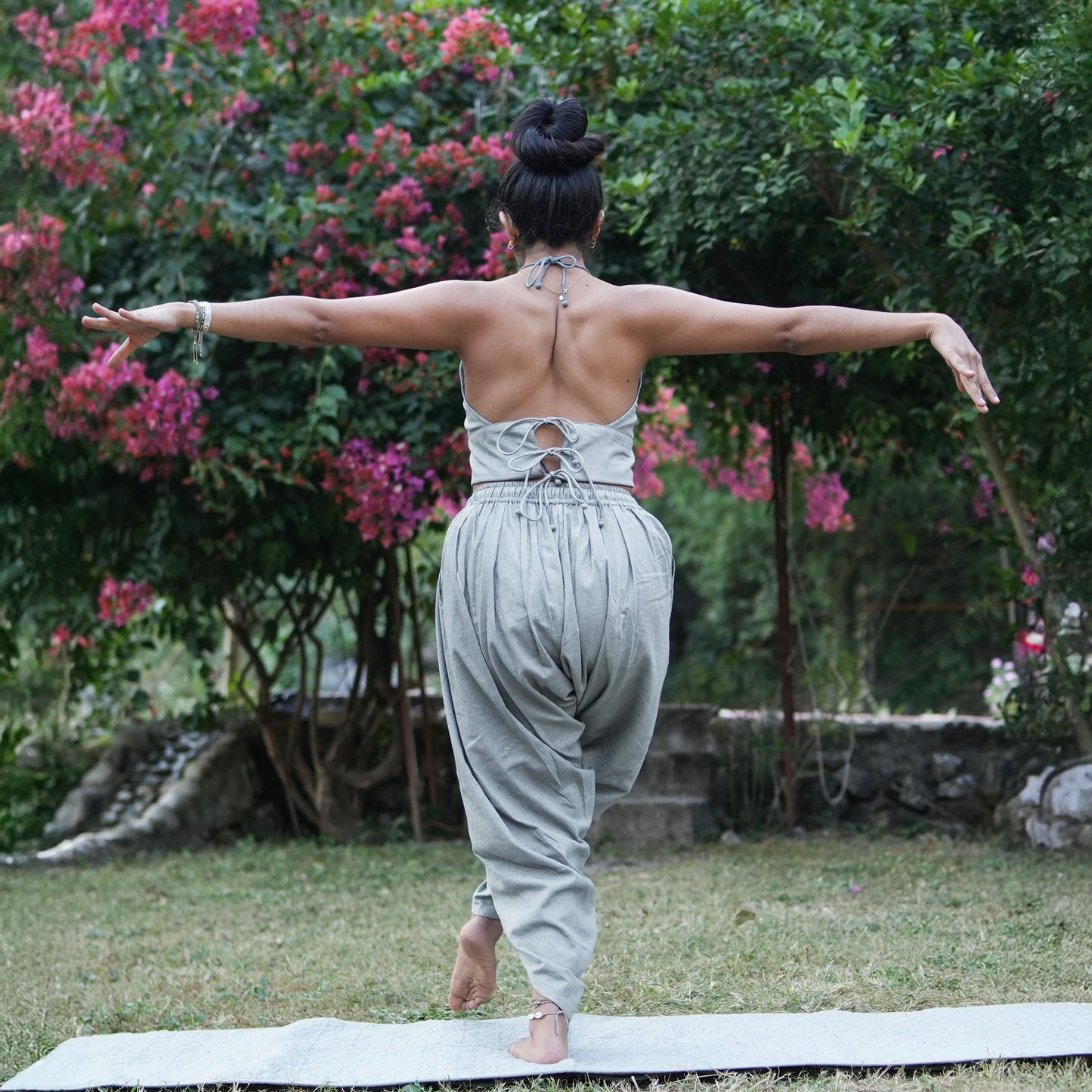 Women Cotton Yoga Pants and Yoga Top Set Grey -Akasha