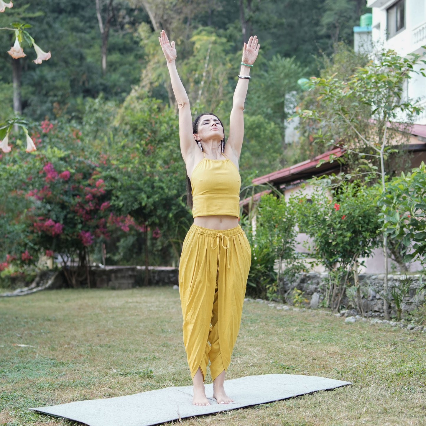 Women Cotton Yoga Pants and Yoga Top Set Yellow -Akasha