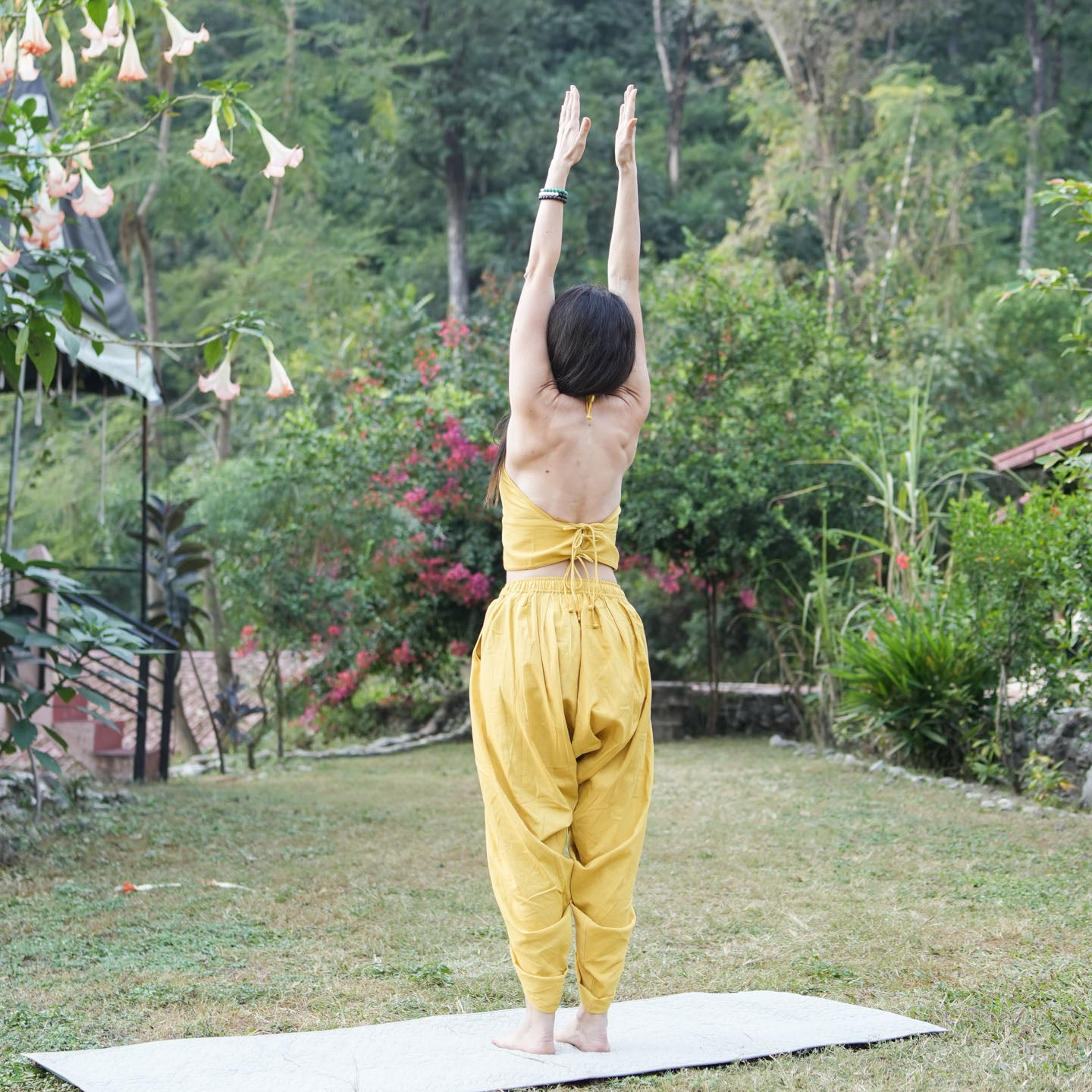 Women Cotton Yoga Pants and Yoga Top Set Yellow -Akasha