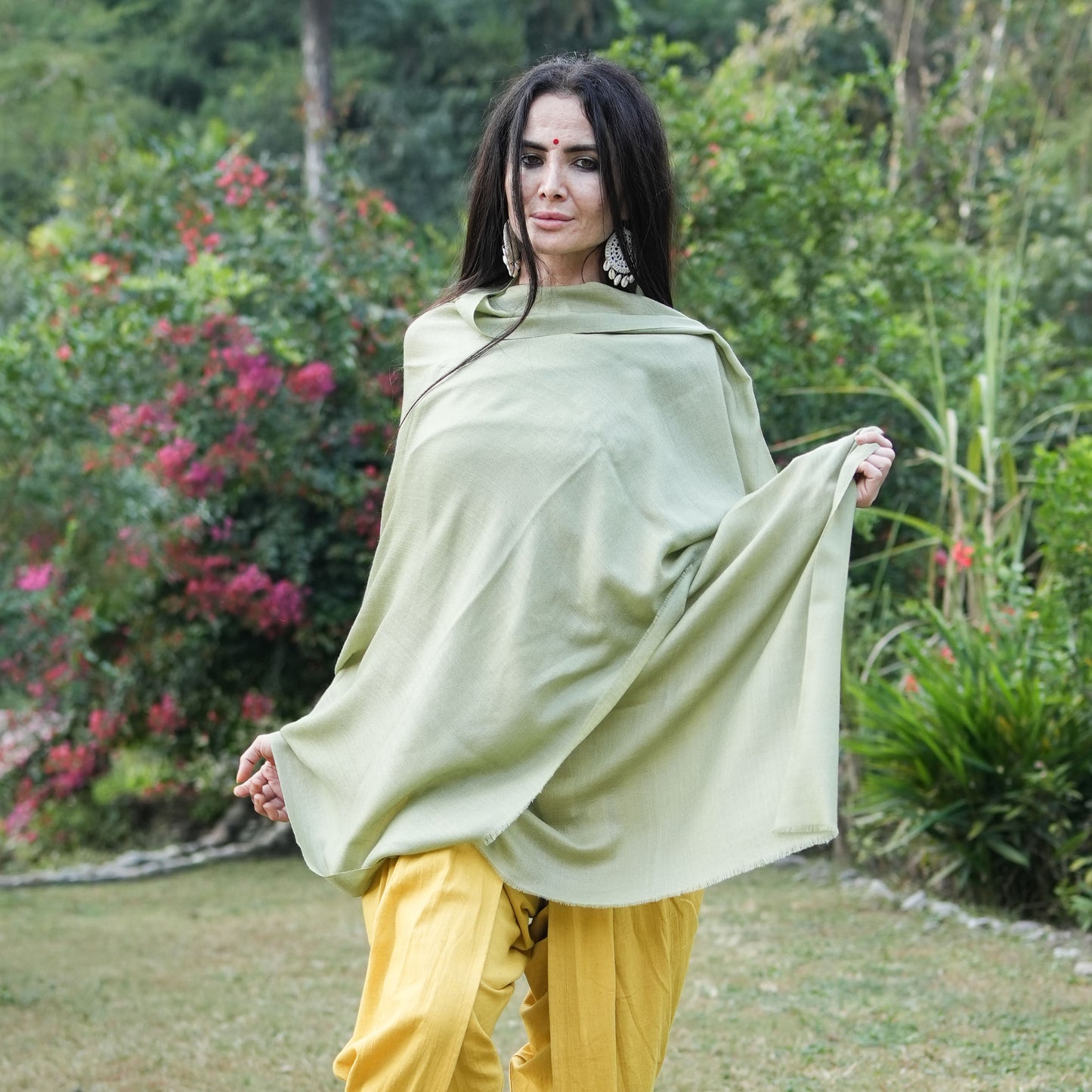 Urja Meditation Shawl in Sage Green - Medium