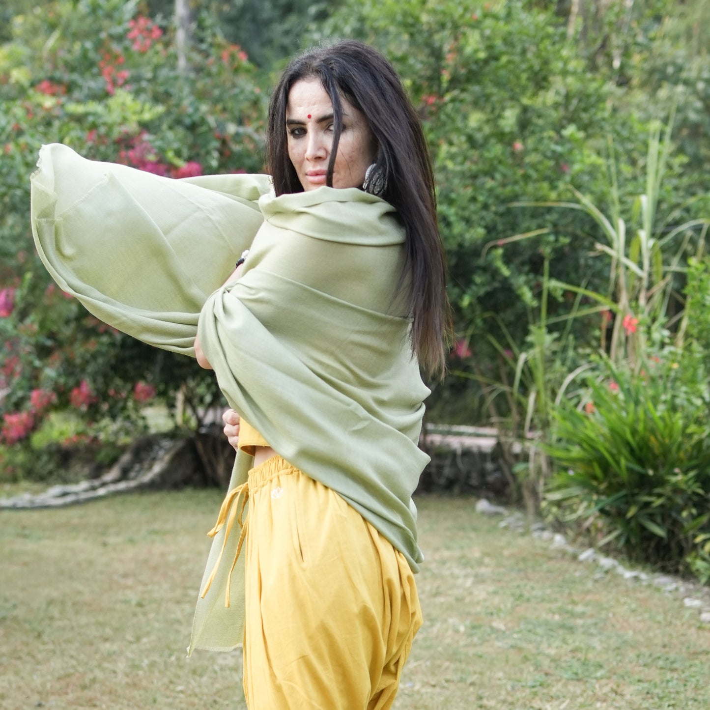 Urja Meditation Shawl in Sage Green - Medium