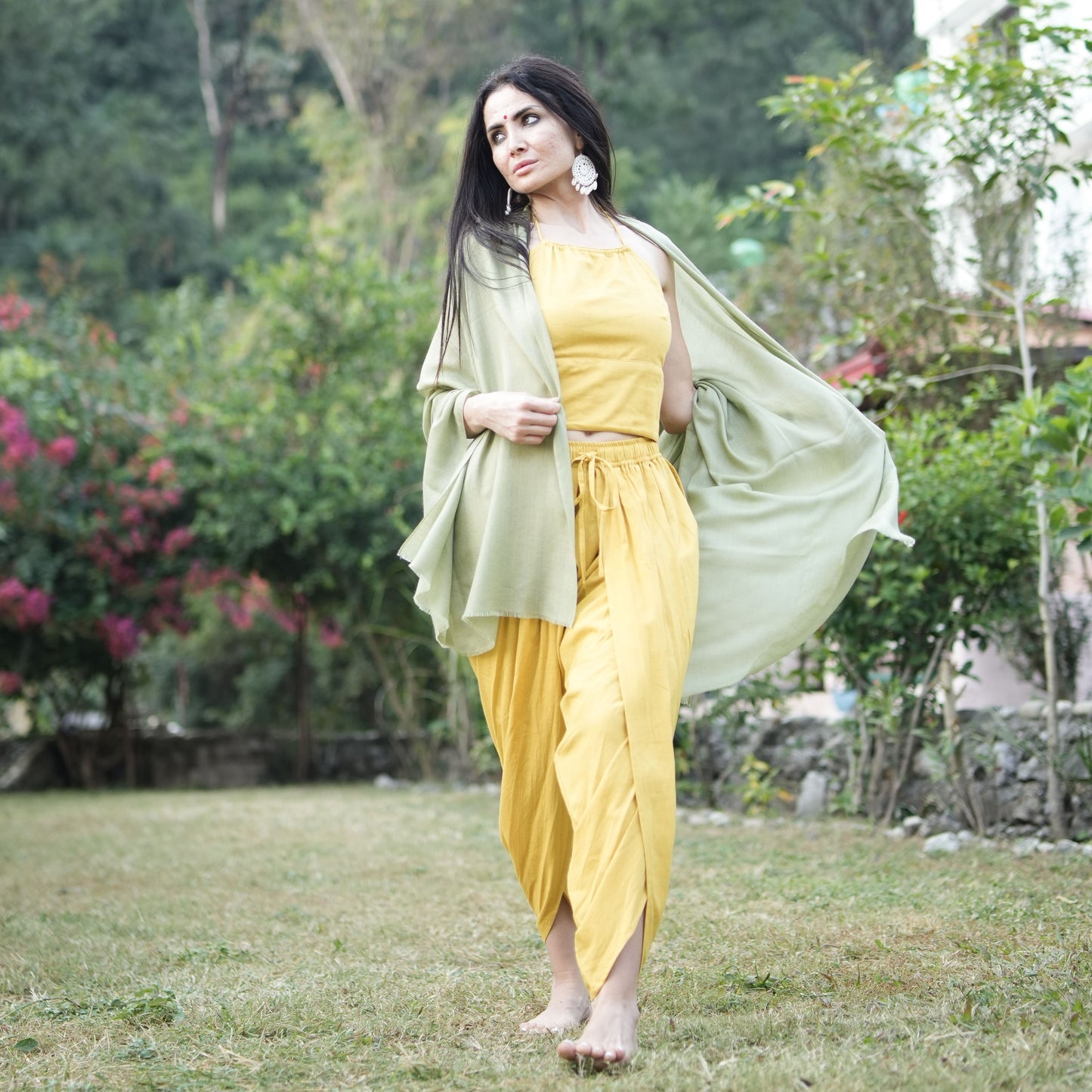 Urja Meditation Shawl in Sage Green - Medium