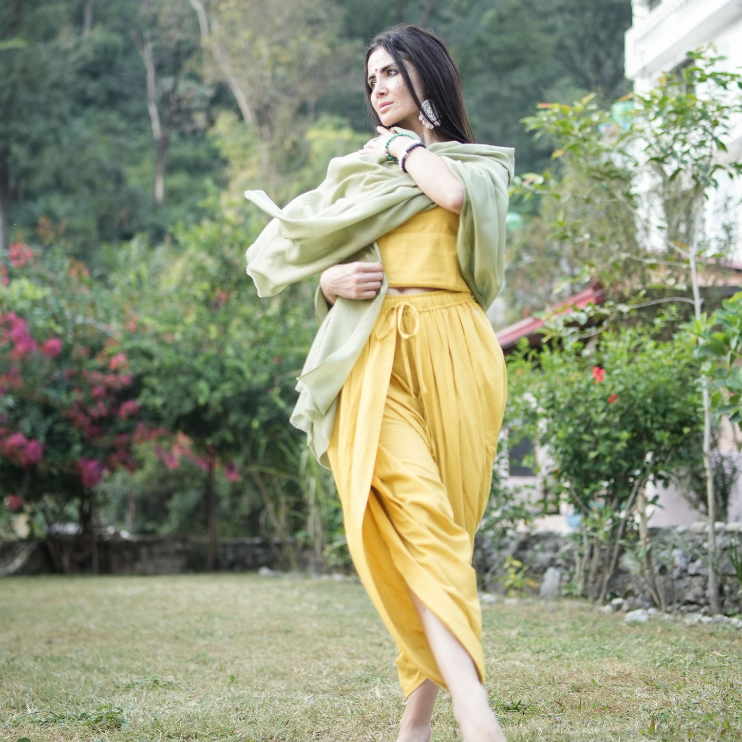 Urja Meditation Shawl in Sage Green - Medium