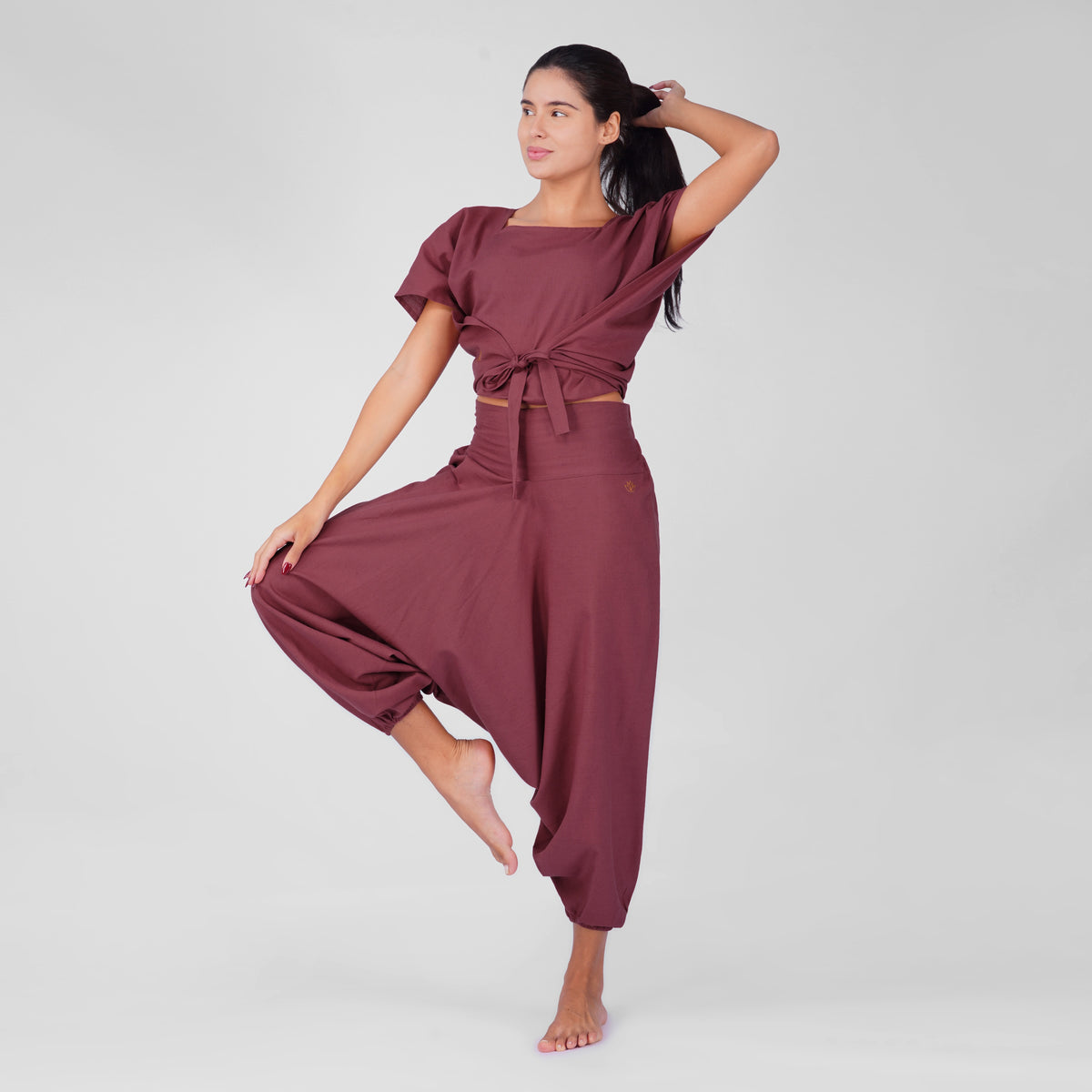 Women 100% Cotton Zero Waste Cotton Yoga Harem Pants and Yoga Top Set - In Rose Pink — view 3
