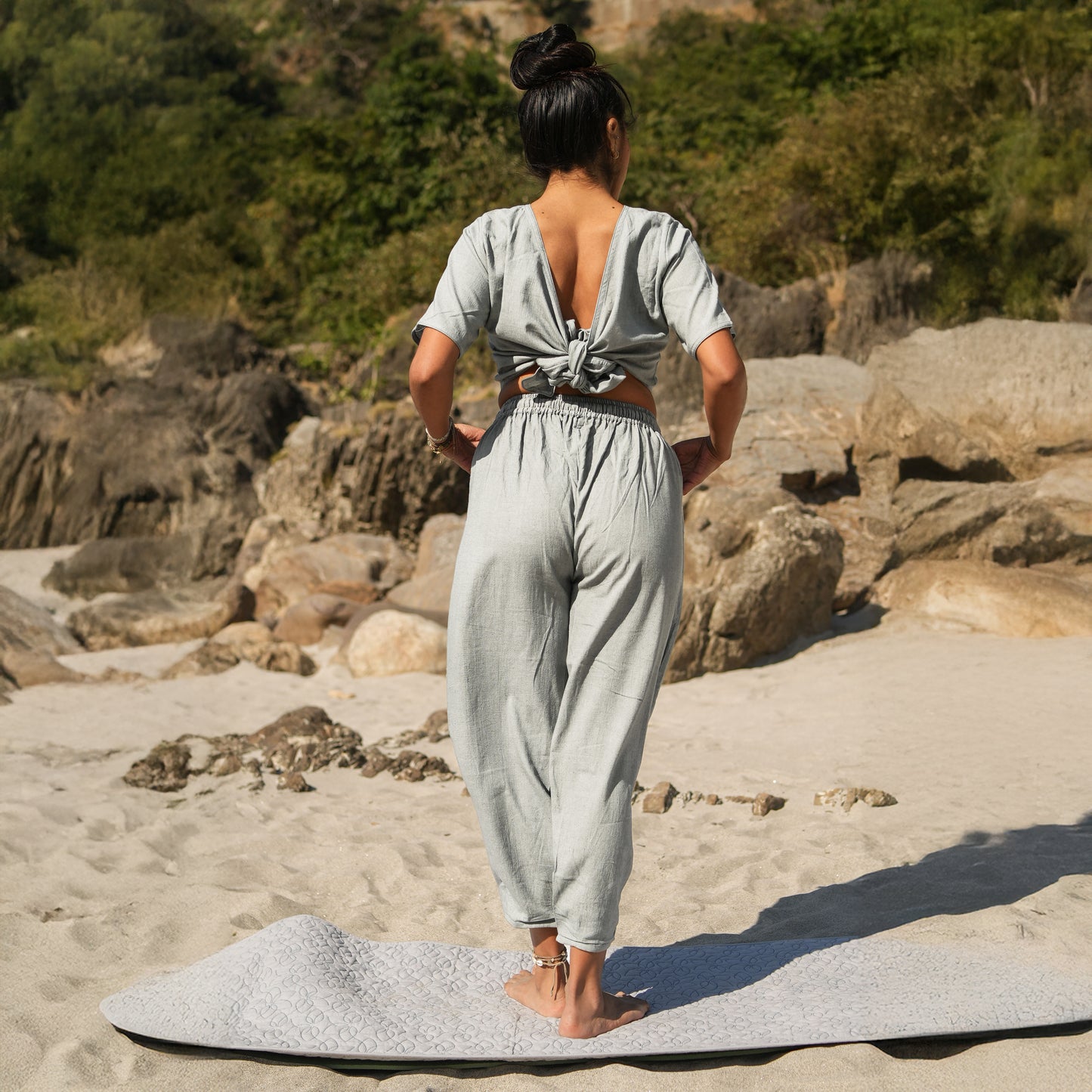 Women Cotton Yoga Pants and Yoga Top Grey -Soma