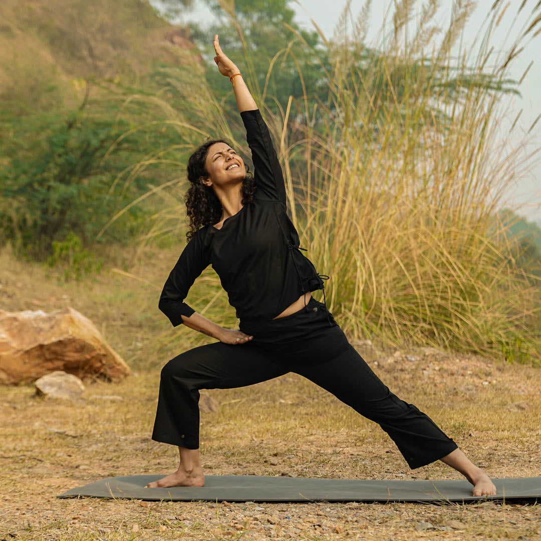 Women Cotton Yoga Pants and Cotton Top Set Black -Chandra — view 6