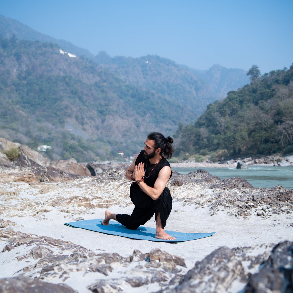 Men Yoga Pants and Yoga Top Set Black -Rajas — view 18