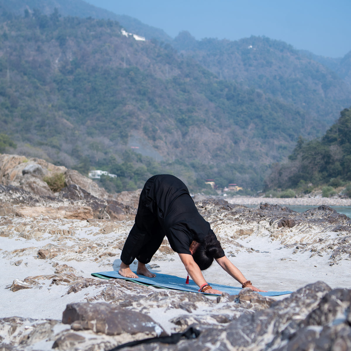 Men Cotton Yoga Top Black -Sattva — view 7
