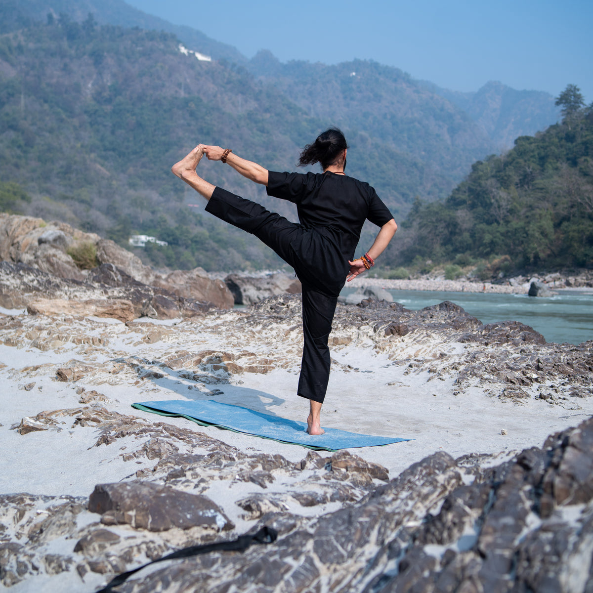 Men Cotton Yoga Top Black -Sattva — view 9