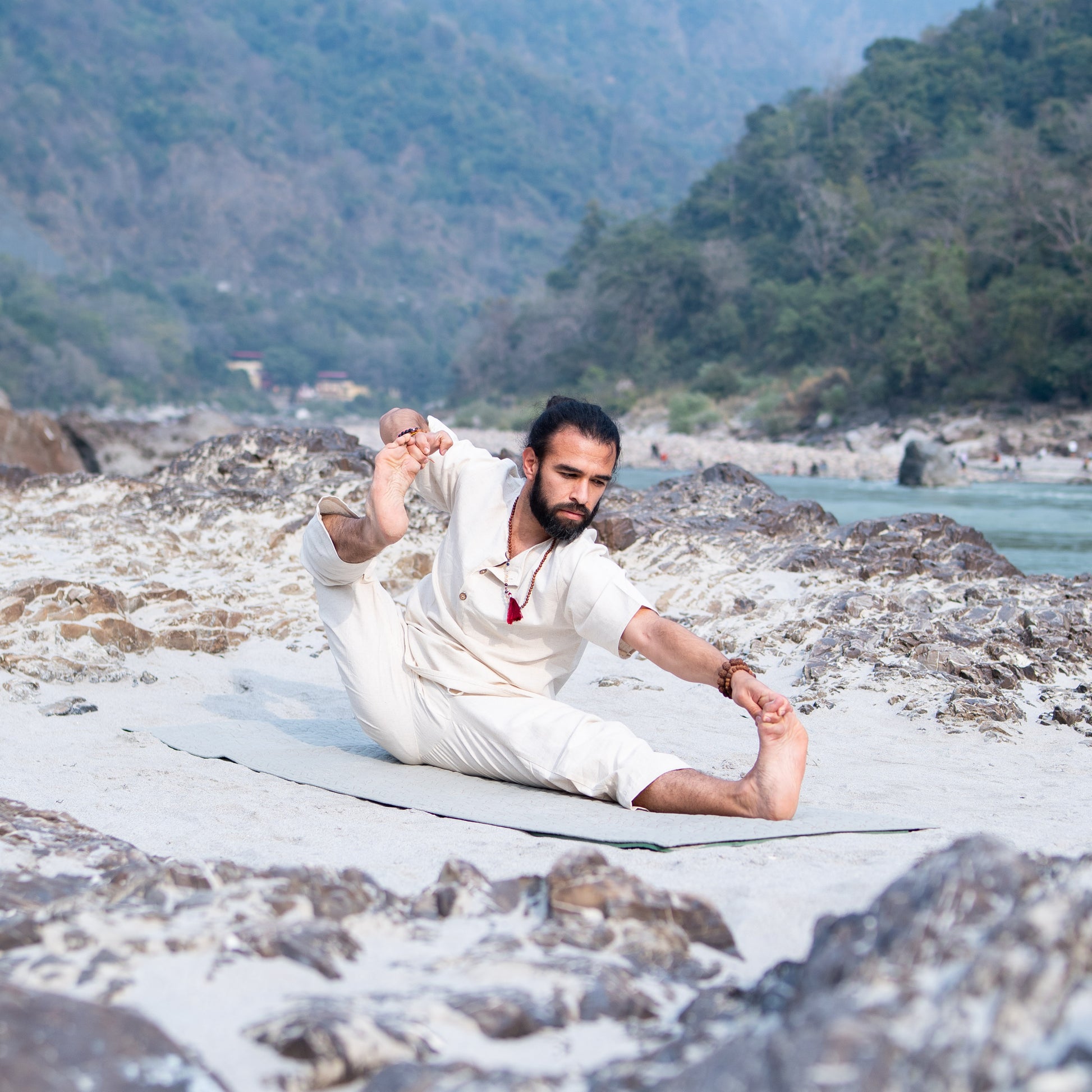 Men Yoga Pants and Yoga Top Set White -Sattva akiso.store Men Yoga Pants and Yoga Top Set White -Sattva akiso.store
