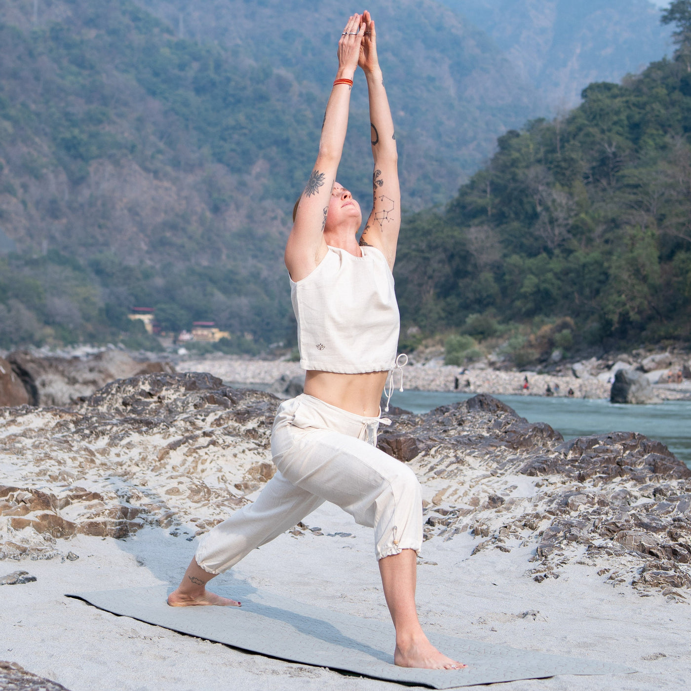 Women Cotton Yoga Pants and Yoga Top Set White -Ananda — view 10