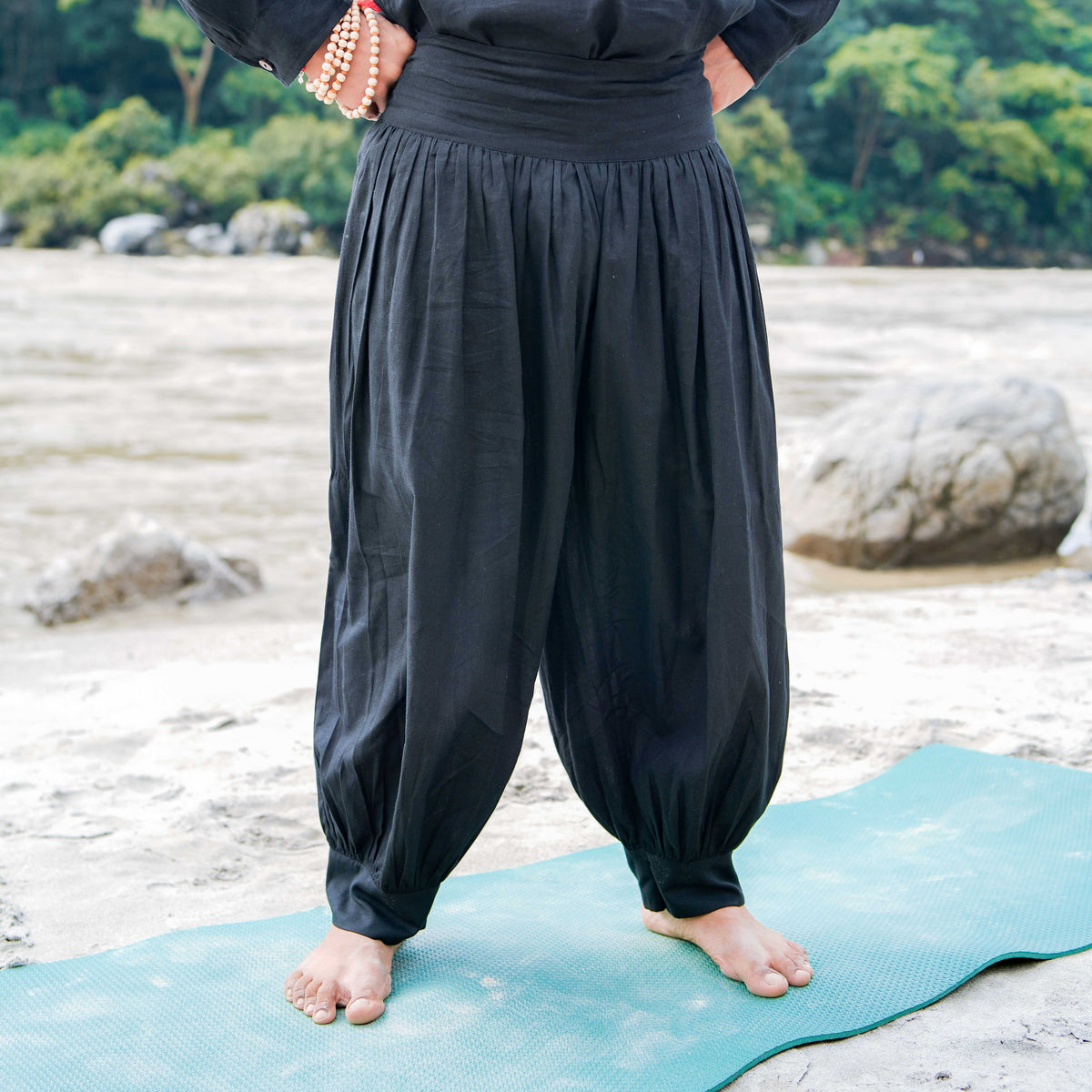 Men Cotton Yoga Pants Black -Prithvi — view 1