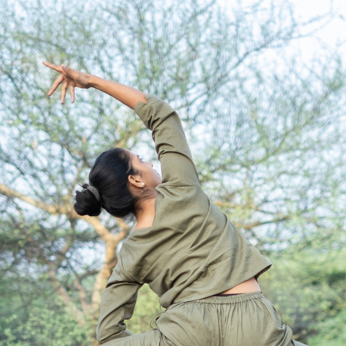 Women Cotton Yoga top Green -Chandra — view 6