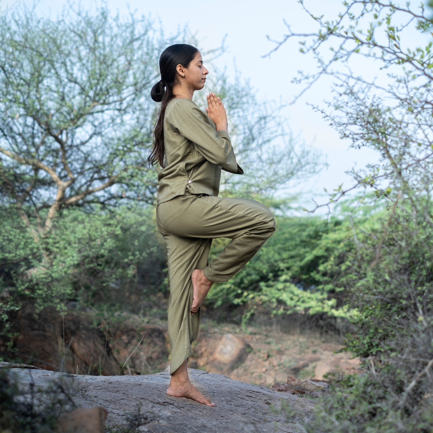 Women Cotton Yoga Pants and Yoga Top Set Green -Surya — view 6