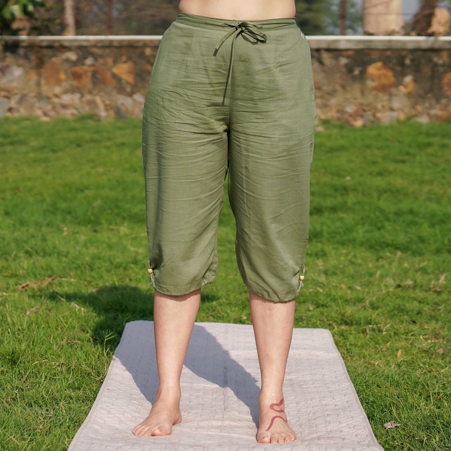 Apas Yoga Top and Pant Set Green