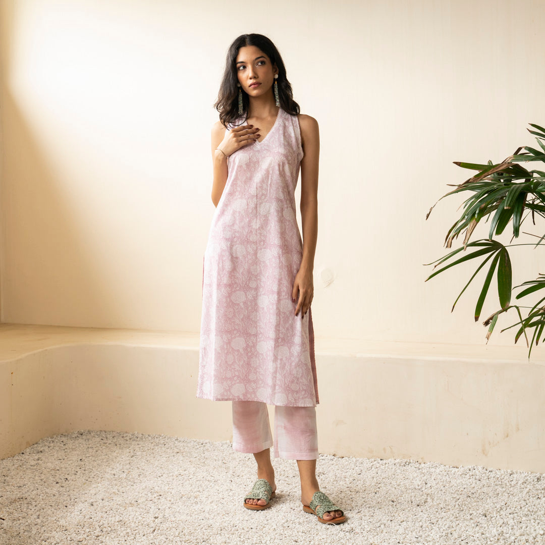 Blush Pink hand block printed sleevless kurti with side slits