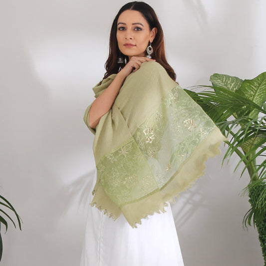 LEAF GREEN DELIGHT SHAWL