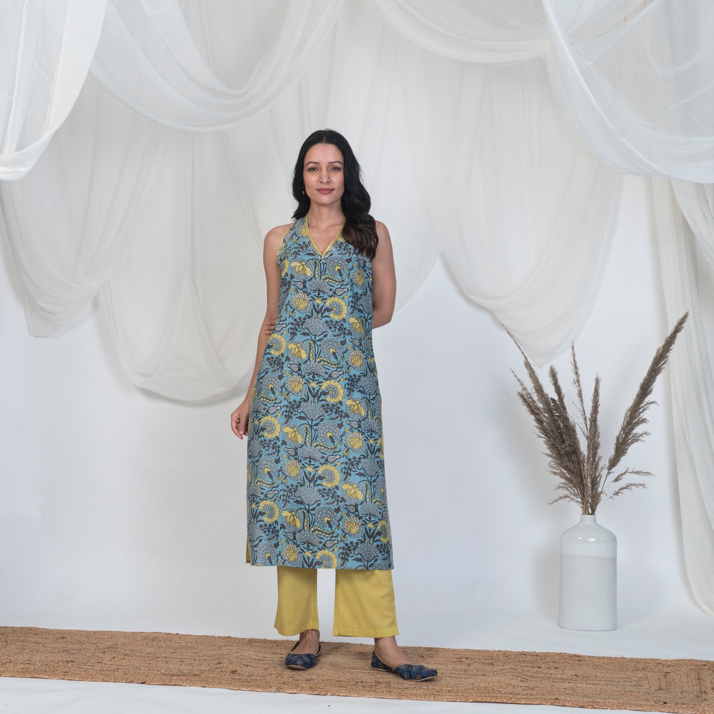 Sleeveless Kurta Set in Blue and Yellow with Solid Pants